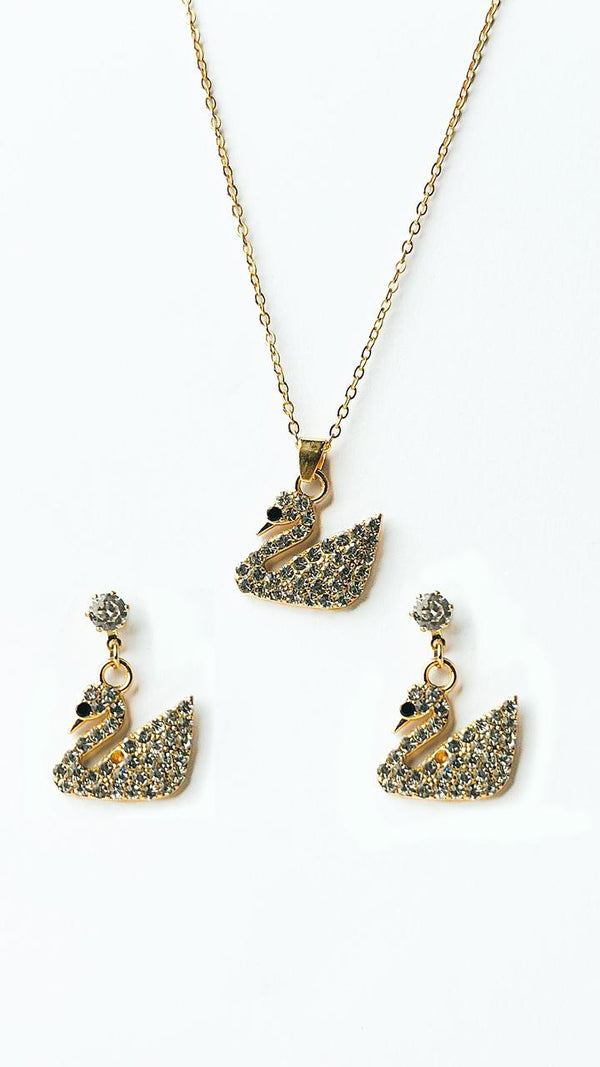 Set of Elegant earrings and swan necklace